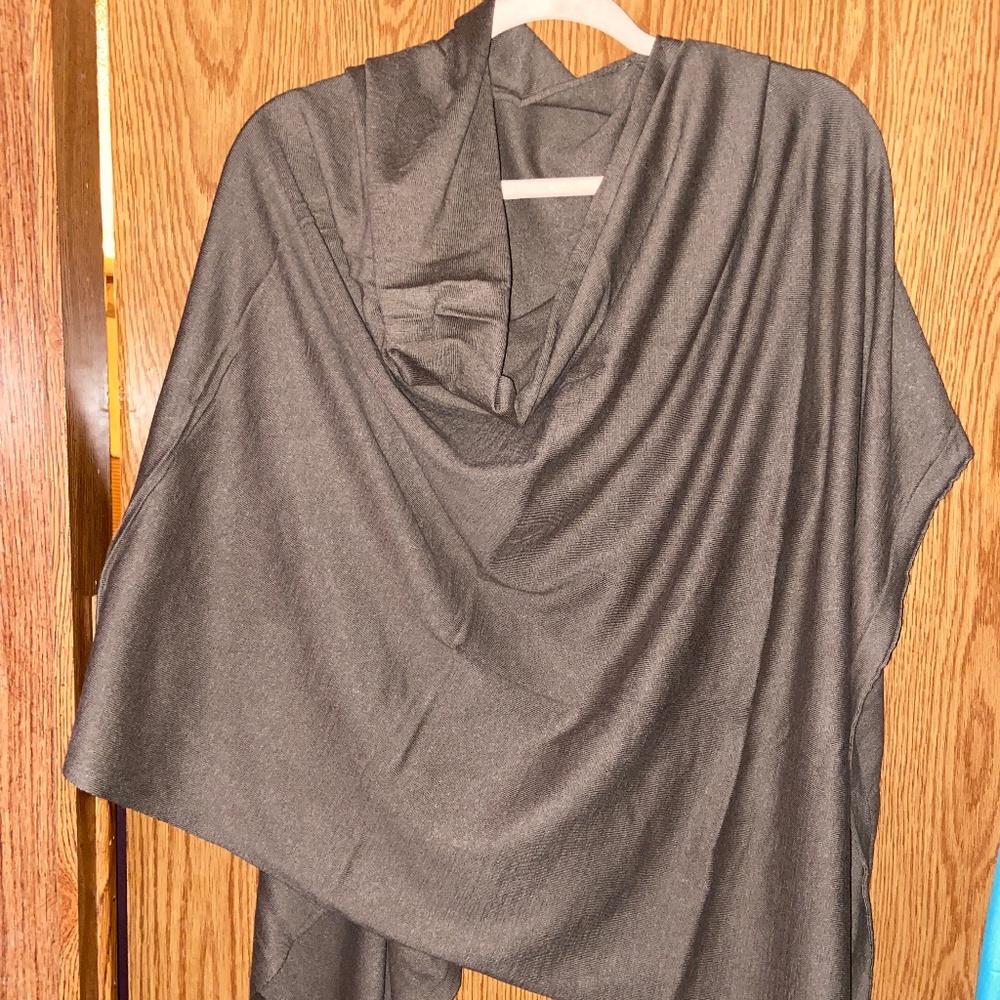 Tara Grinna Poncho